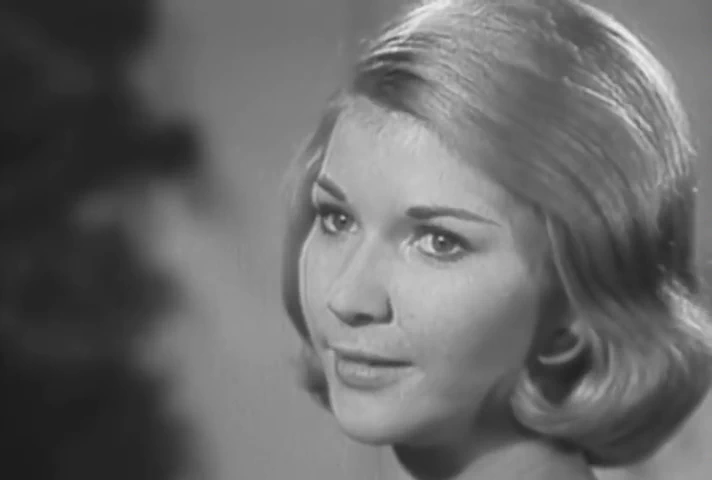 Charlotte Stewart in The Loretta Young Show (1960)